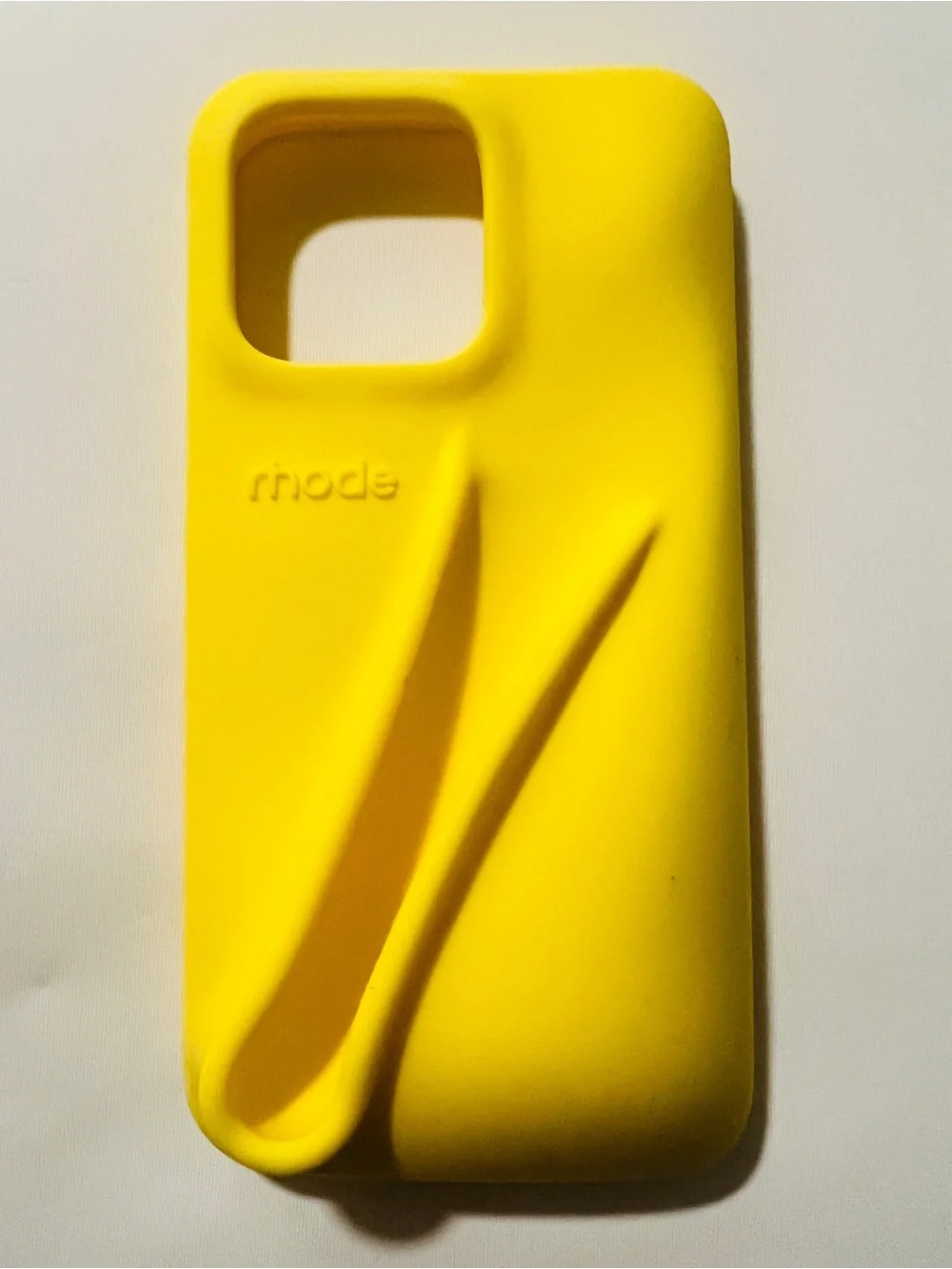 LNIB rhode iPhone 13 Pro Lemontini Peptide Lip Holder Silky Silicone Case